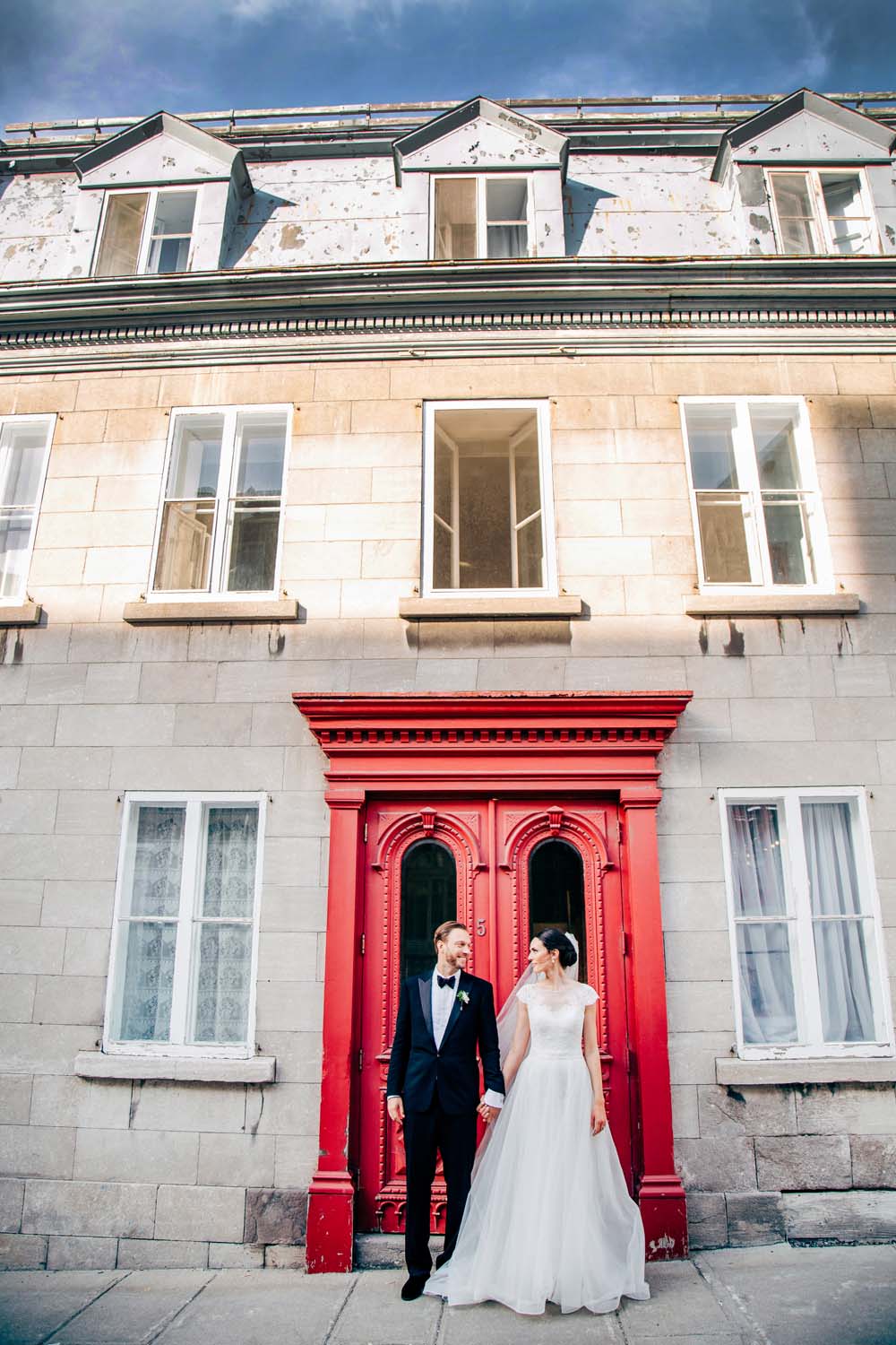 An Elegant White and Gold Wedding in Quebec City - Bride and Groom