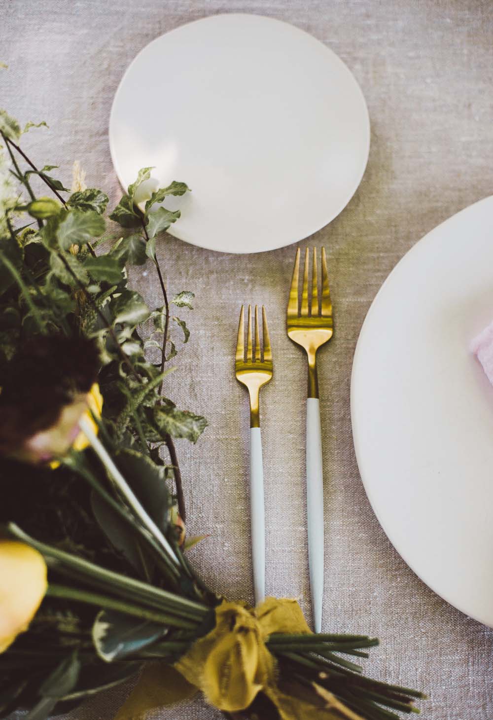 Modern Autumn Botanical Wedding Inspo - Cutlery