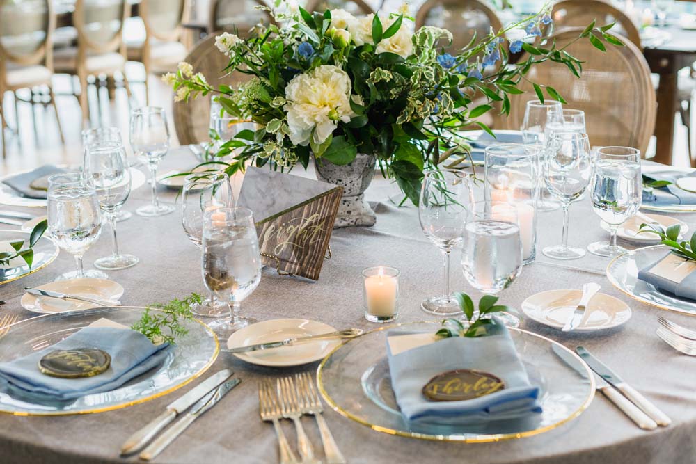 This Toronto Wedding Brings Nature to the City - Dishes
