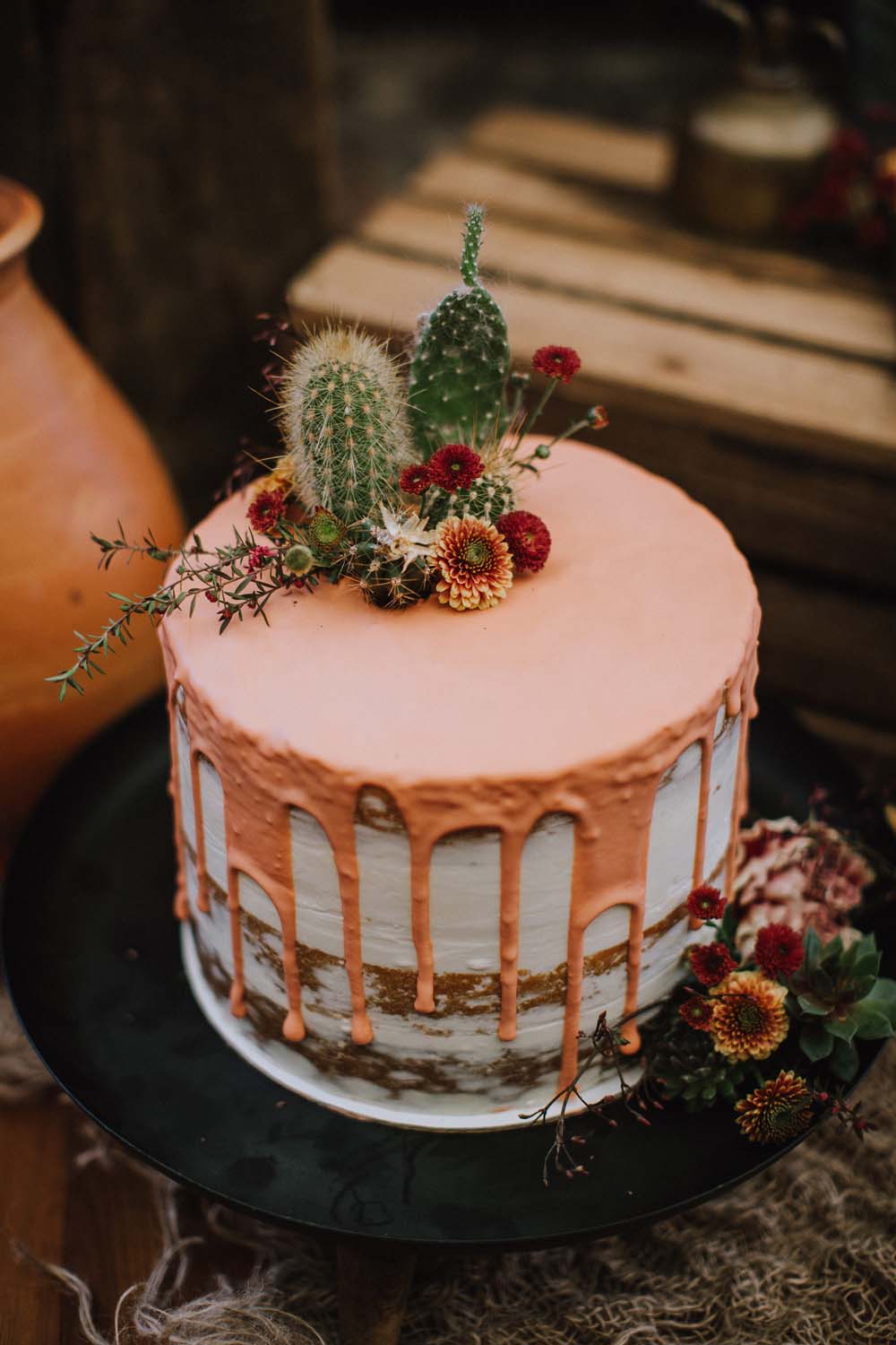 These Are The Details You Need For A Southwestern-Inspired Wedding - cake