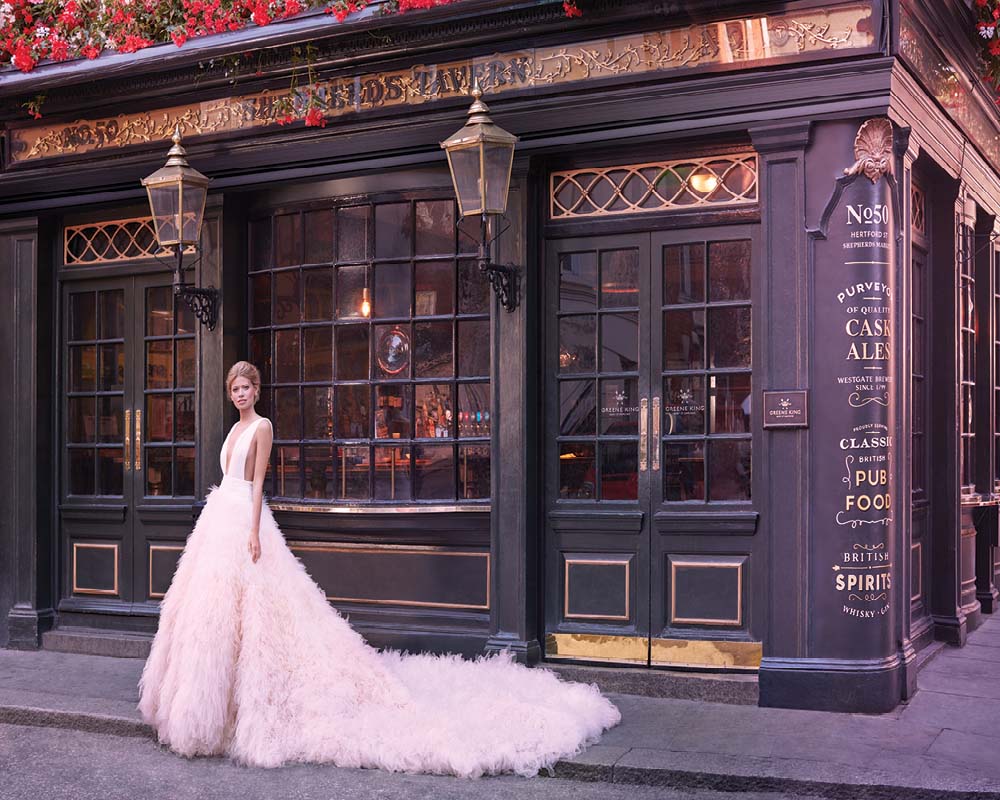 London Is The Perfect Backdrop For These Haute Bridal Gowns - Pronovias Dress