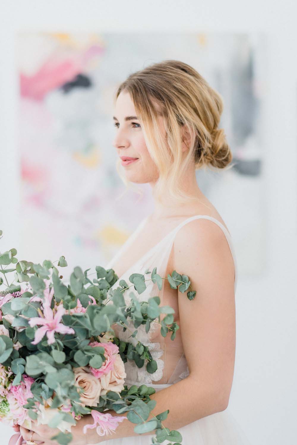 A Colourful Pink & Mauve Styled Shoot At The Art Gallery of Hamilton - Bride