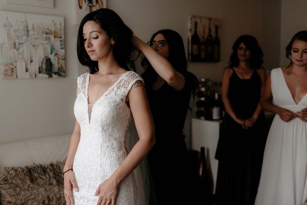 A Multicultural Wedding At The UBC Botanical Garden in Vancouver - bride getting ready